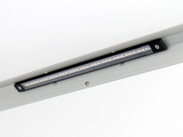 Variant Kofferanhänger Black Edition H:157 1,3t|Klappe-Neu – Bild 10