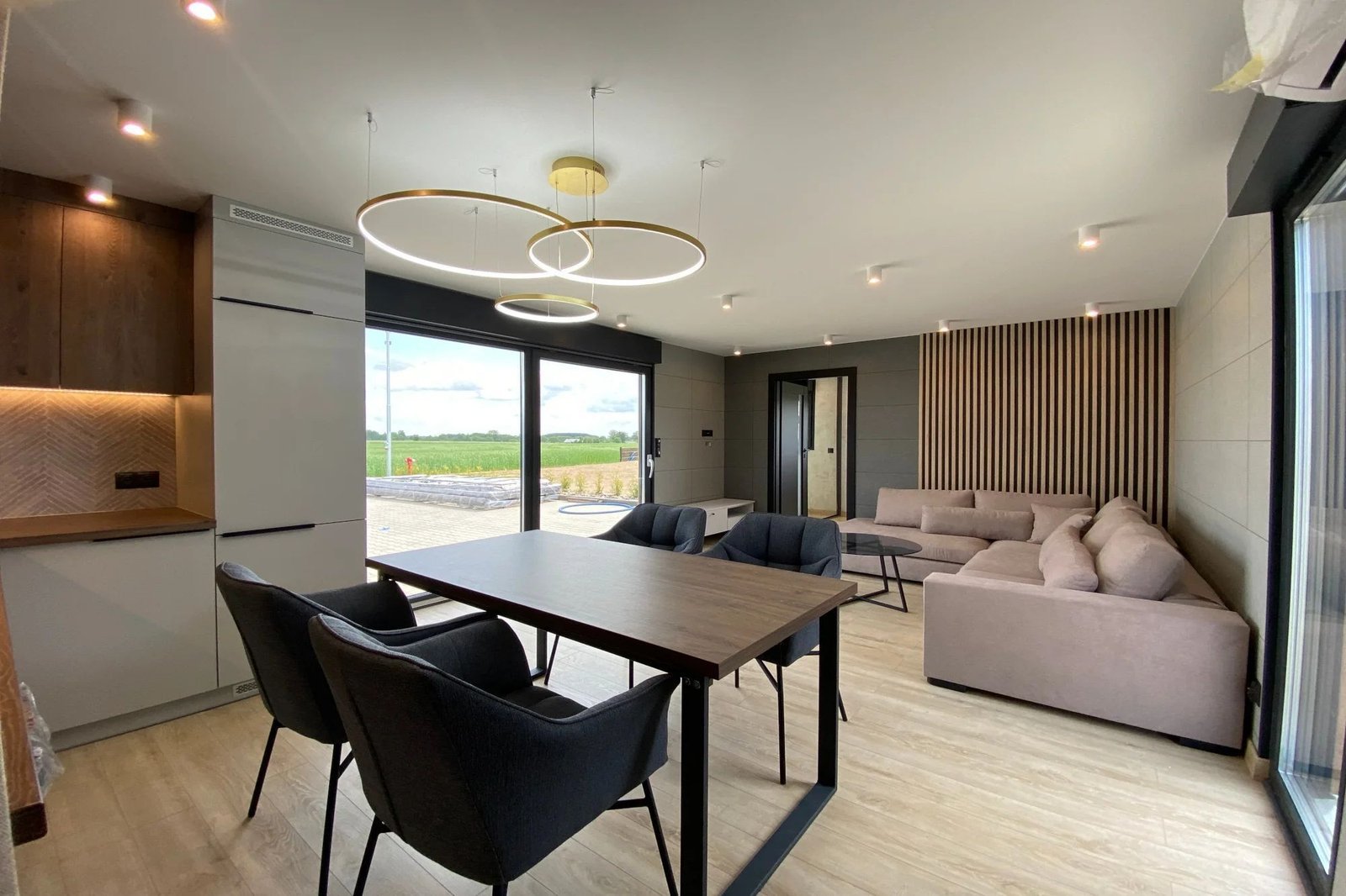 Modulhaus 12 x 4,5 m mit Holzfassade – Wohnen, Ferienhaus oder Büro – Bild 3